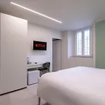 Front - 3 Bedrms With Ac, Free Parking And Wifi Апартаменты *