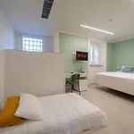 Front - 3 Bedrms With Ac, Free Parking And Wifi Апартаменты