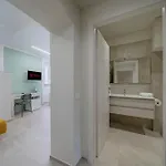 Апартаменты Front - 3 Bedrms With Ac, Free Parking And Wifi Olginate