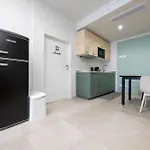 Appartement Front - 3 Bedrms With Ac, Free Parking And Wifi *