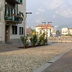 Апартаменты Front - 3 Bedrms With Ac, Free Parking And Wifi *