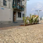 Front - 3 Bedrms With Ac, Free Parking And Wifi Апартаменты