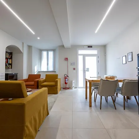 Front - 3 Bedrms With Ac, Free Parking And Wifi * Olginate