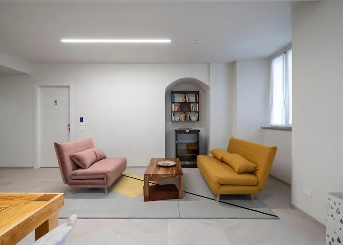 Апартаменты Front - 3 Bedrms With Ac, Free Parking And Wifi