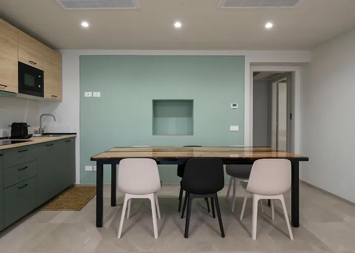 Front - 3 Bedrms With Ac, Free Parking And Wifi Olginate