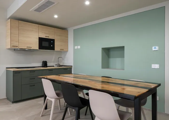 Front - 3 Bedrms With Ac, Free Parking And Wifi * Olginate