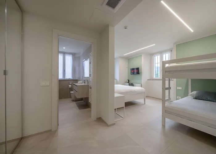 Front - 3 Bedrms With Ac, Free Parking And Wifi * Olginate