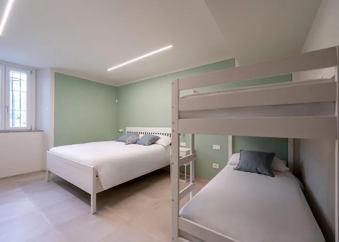 Front - 3 Bedrms With Ac, Free Parking And Wifi Апартаменты *