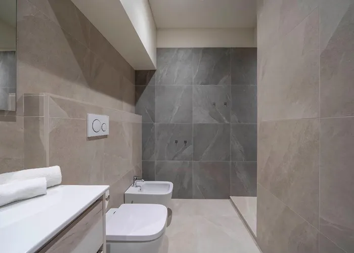 Front - 3 Bedrms With Ac, Free Parking And Wifi * Olginate