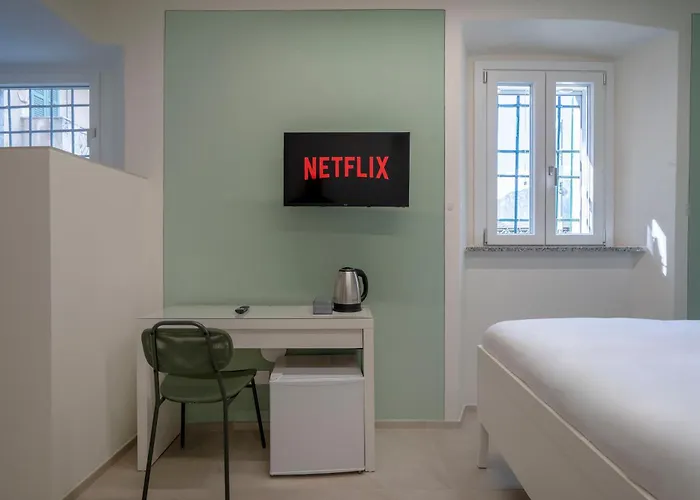 Апартаменты Front - 3 Bedrms With Ac, Free Parking And Wifi