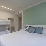 Front - 3 Bedrms With Ac, Free Parking And Wifi Apartamento Olginate