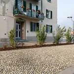 Front - 3 Bedrms With Ac, Free Parking And Wifi Apartamento