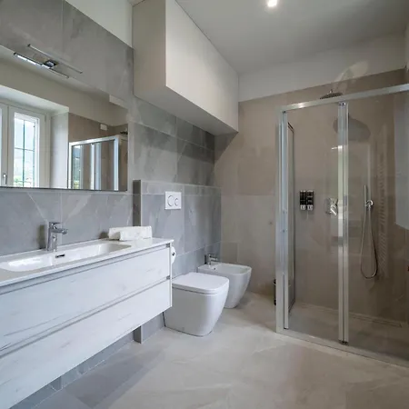 Front - 3 Bedrms With Ac, Free Parking And Wifi Apartament