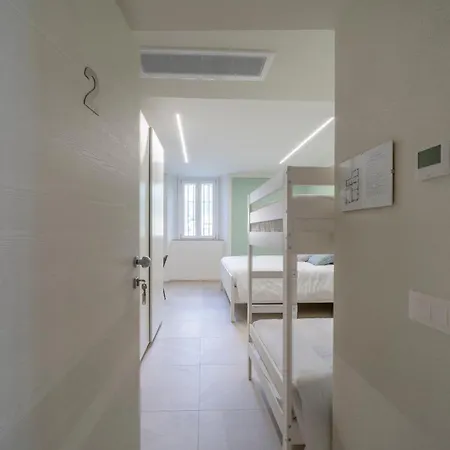 Front - 3 Bedrms With Ac, Free Parking And Wifi * Olginate