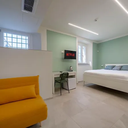 Front - 3 Bedrms With Ac, Free Parking And Wifi Apartament *